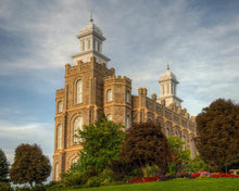 Load image into Gallery viewer, Logan Utah Temple House on a Hill
