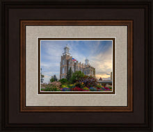 Load image into Gallery viewer, Logan Utah Temple Mountain of God
