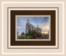 Load image into Gallery viewer, Logan Utah Temple Mountain of God
