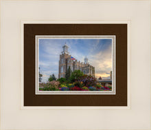 Load image into Gallery viewer, Logan Utah Temple Mountain of God
