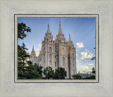 Load image into Gallery viewer, Salt Lake City Utah Temple Rays of Light
