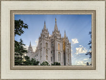 Load image into Gallery viewer, Salt Lake City Utah Temple Rays of Light
