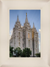 Load image into Gallery viewer, Salt Lake City Utah Temple Rays of Light Portrait
