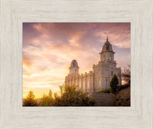 Load image into Gallery viewer, Manti Sunset

