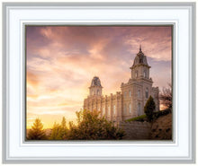Load image into Gallery viewer, Manti Sunset
