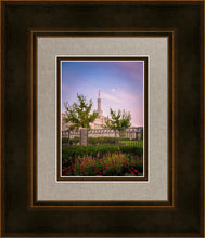 Load image into Gallery viewer, Spokane Flowers
