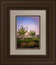 Load image into Gallery viewer, Spokane Flowers
