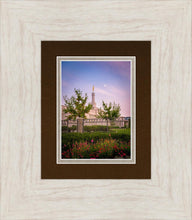 Load image into Gallery viewer, Spokane Flowers
