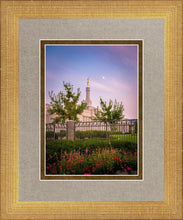Load image into Gallery viewer, Spokane Flowers
