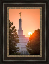Load image into Gallery viewer, Spokane Sun Vertical
