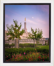 Load image into Gallery viewer, Spokane Flowers
