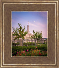 Load image into Gallery viewer, Spokane Flowers
