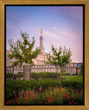 Load image into Gallery viewer, Spokane Flowers
