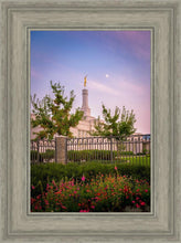 Load image into Gallery viewer, Spokane Flowers
