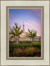 Load image into Gallery viewer, Spokane Flowers
