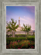 Load image into Gallery viewer, Spokane Flowers
