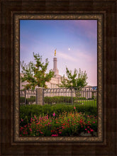 Load image into Gallery viewer, Spokane Flowers
