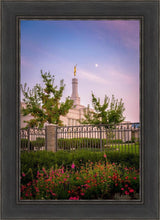 Load image into Gallery viewer, Spokane Flowers
