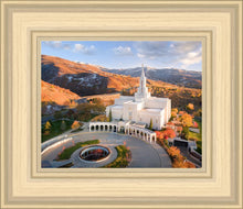 Load image into Gallery viewer, Bountiful - Winter Meets Fall
