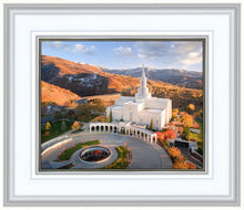 Load image into Gallery viewer, Bountiful - Winter Meets Fall
