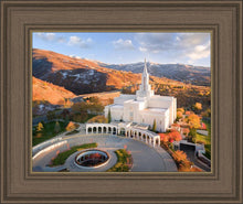 Load image into Gallery viewer, Bountiful - Winter Meets Fall
