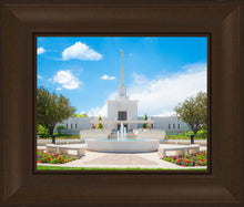 Load image into Gallery viewer, Denver Daytime Fountain
