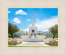 Load image into Gallery viewer, Denver Daytime Fountain

