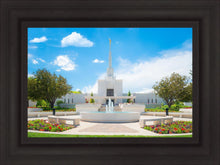 Load image into Gallery viewer, Denver Daytime Fountain
