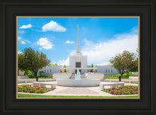 Load image into Gallery viewer, Denver Daytime Fountain
