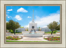 Load image into Gallery viewer, Denver Daytime Fountain
