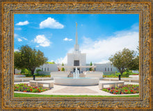 Load image into Gallery viewer, Denver Daytime Fountain
