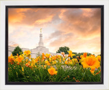 Load image into Gallery viewer, Detroit Flowers
