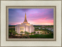 Load image into Gallery viewer, Gilbert Pink Sunrise
