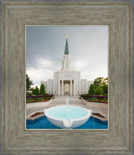 Load image into Gallery viewer, Houston Stormy Fountain
