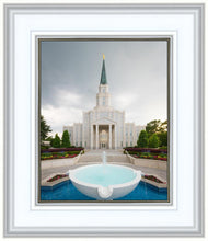 Load image into Gallery viewer, Houston Stormy Fountain
