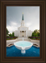Load image into Gallery viewer, Houston Stormy Fountain
