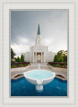 Load image into Gallery viewer, Houston Stormy Fountain
