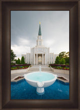 Load image into Gallery viewer, Houston Stormy Fountain
