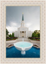 Load image into Gallery viewer, Houston Stormy Fountain
