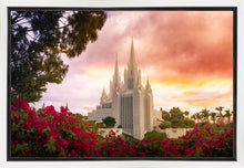 Load image into Gallery viewer, San Diego Flowers
