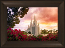 Load image into Gallery viewer, San Diego Flowers
