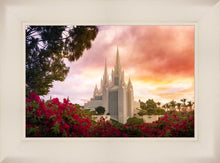 Load image into Gallery viewer, San Diego Flowers

