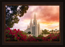 Load image into Gallery viewer, San Diego Flowers
