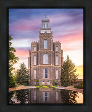 Load image into Gallery viewer, Logan Front
