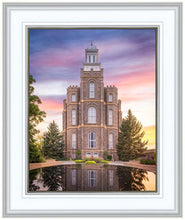 Load image into Gallery viewer, Logan Front
