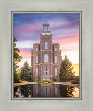 Load image into Gallery viewer, Logan Front
