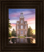 Load image into Gallery viewer, Logan Front
