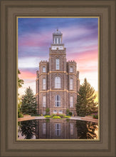 Load image into Gallery viewer, Logan Front
