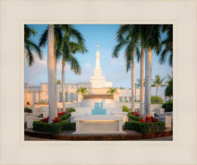 Load image into Gallery viewer, Kona Pastel
