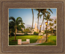 Load image into Gallery viewer, Kona Temple Grounds
